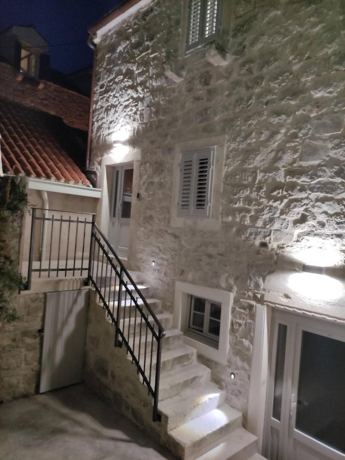 Апартаменти The Center Of Split, Renovated Stone House Екстер'єр фото